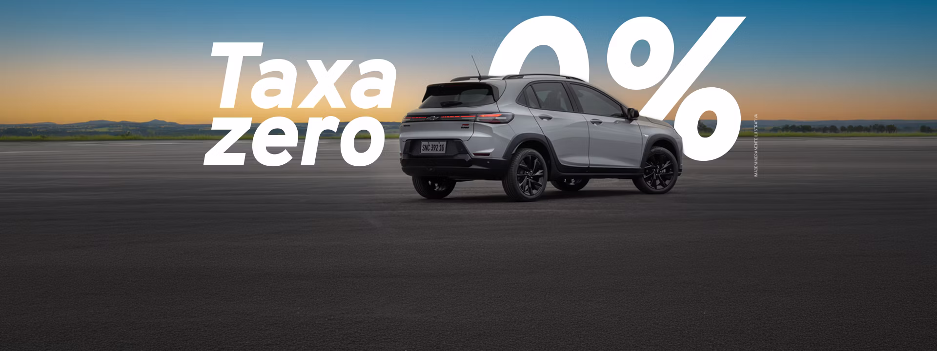 Novo Chevrolet Sonic 2026 na cor prata. Financiamento com Taxa Zero