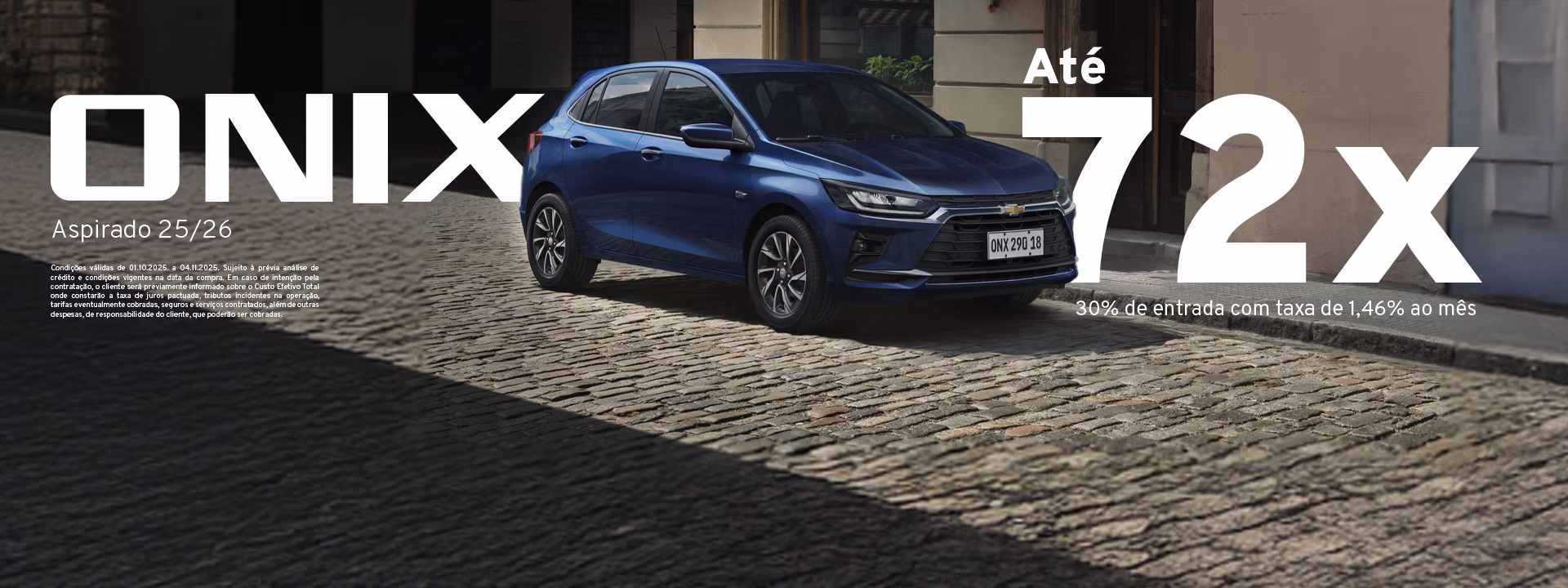 chevrolet onix em movimento em uma cidade